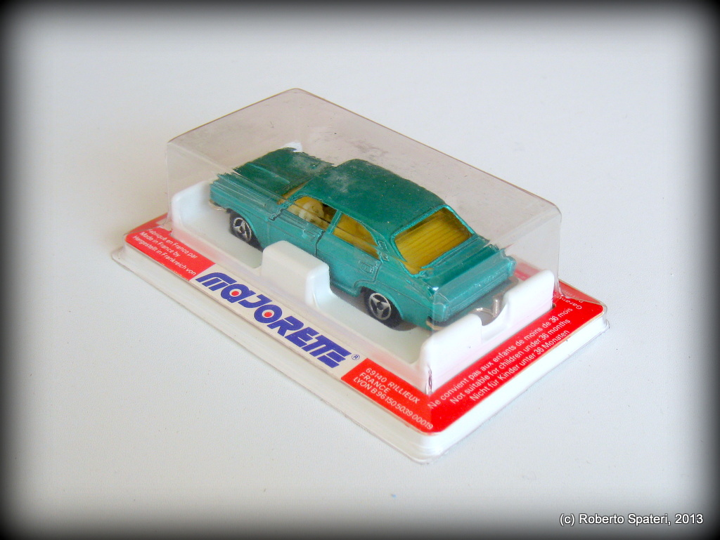 Majorette Chrysler 180 (n.208)